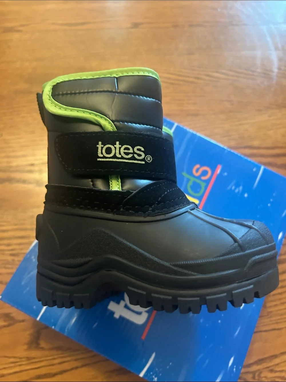 totes Kids Black and Lime Green Winter Snow Boots